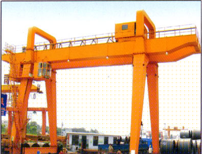江蘇太倉(cāng)A型雙梁門(mén)式起重機(jī)